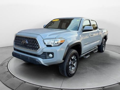 Used 2019 Toyota Tacoma TRD Off-Road image 1