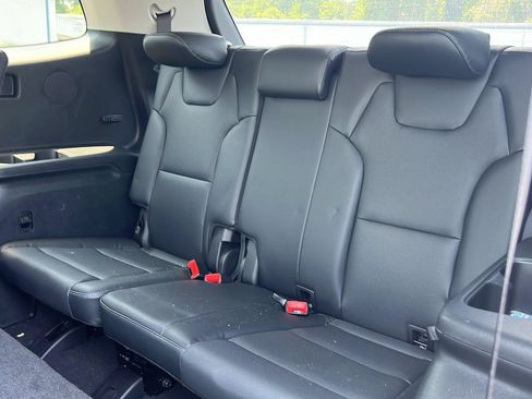 Used 2025 Kia Telluride EX FWD image 17