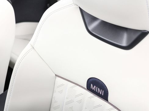 New 2026 MINI Cooper S image 30