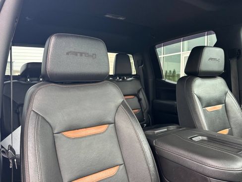 Used 2021 GMC Sierra 1500 AT4 w/ AT4 Premium Package AWD/4WD image 16