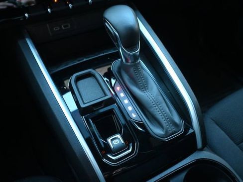 Used 2024 Chevrolet Colorado LT w/ LT Convenience Package II image 23