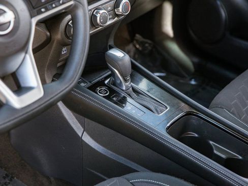 Used 2024 Nissan Kicks SV image 14