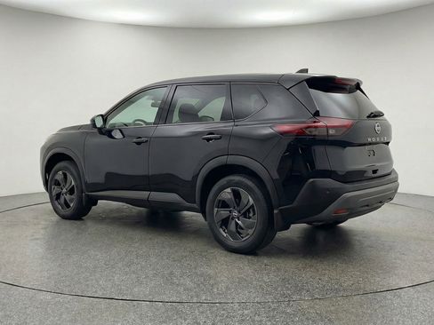 Used 2025 Nissan Rogue SV image 6