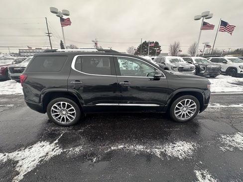 Certified 2023 GMC Acadia Denali w/ Denali Technology Package image 6