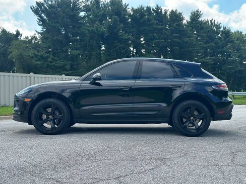 Used 2022 Porsche Macan AWD/4WD image 4