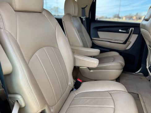 Used 2012 GMC Acadia Denali image 22