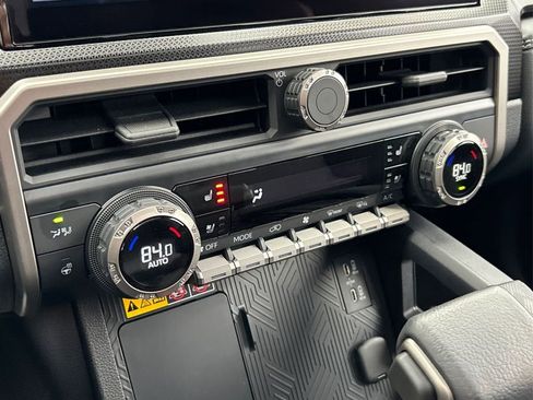 Used 2025 Toyota 4Runner Limited image 26