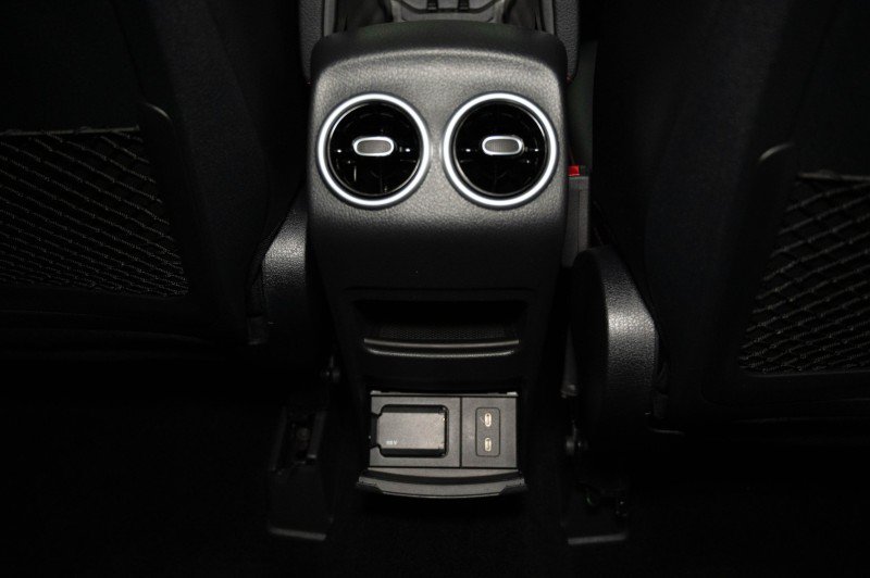 Certified 2026 Mercedes-Benz GLB 250 4MATIC image 21