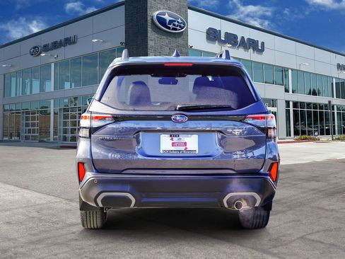 Certified 2025 Subaru Forester Limited image 5