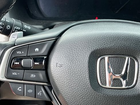 Used 2018 Honda Accord Sport image 19