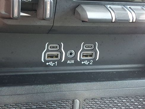 Used 2025 RAM 1500 Big Horn AWD/4WD image 25