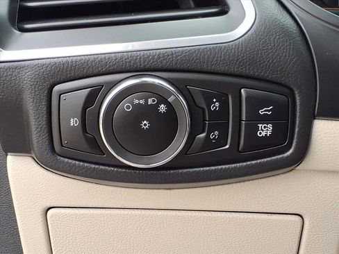 Used 2023 Ford Edge Titanium image 16