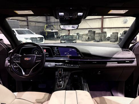 Used 2021 Cadillac Escalade Sport w/ Driver Assist Tech Package image 31