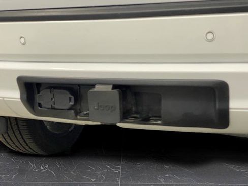 Certified 2020 Jeep Grand Cherokee Altitude image 35