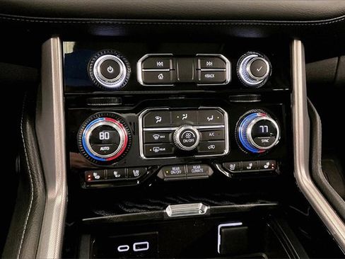 Used 2023 GMC Yukon Denali w/ LPO, Floor Liner Package image 29