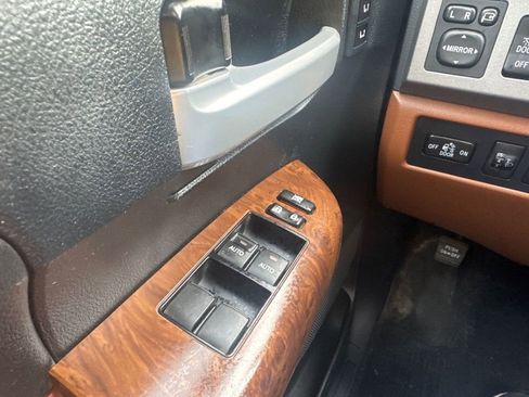 Used 2012 Toyota Tundra Limited image 25