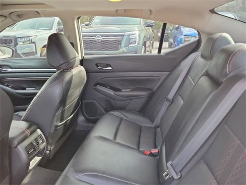 Used 2023 Nissan Altima 2.0 SR image 26