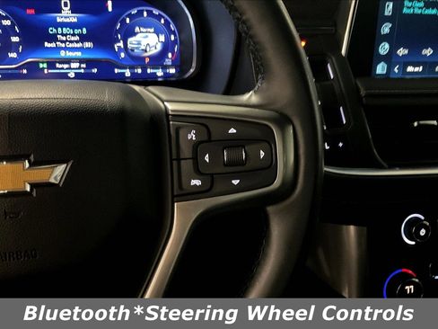 Used 2023 Chevrolet Suburban Premier image 13