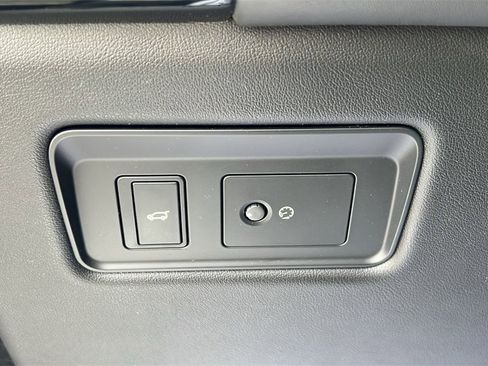 Used 2020 Land Rover Range Rover Sport HSE Dynamic image 14