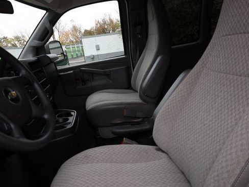 Used 2019 Chevrolet Express 3500 LT w/ LT Preferred Equipment Group image 19