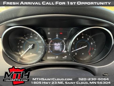 Used 2018 Jaguar XE Premium AWD/4WD image 13