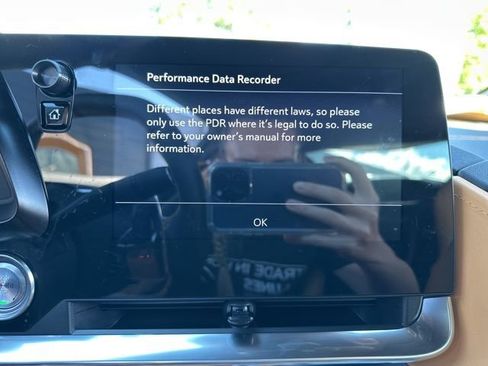 Used 2024 Chevrolet Corvette Stingray Preferred Cpe w/ 2LT image 37