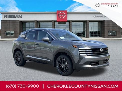 New 2025 Nissan Kicks SR image 1