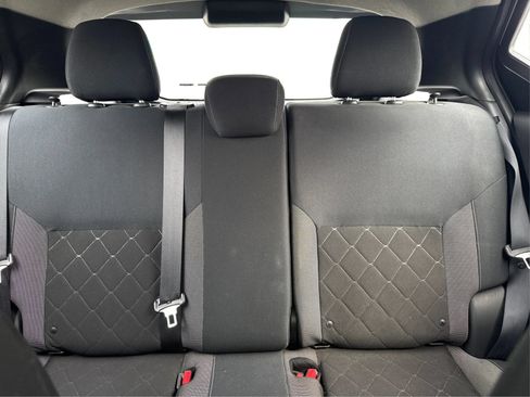 Used 2018 Nissan Kicks S FWD image 15