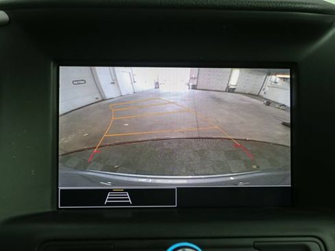Used 2024 GMC Terrain SLE w/ Driver Convenience Package AWD/4WD image 24
