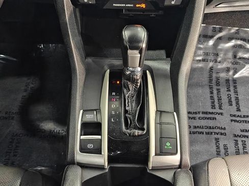 Used 2016 Honda Civic Touring image 8