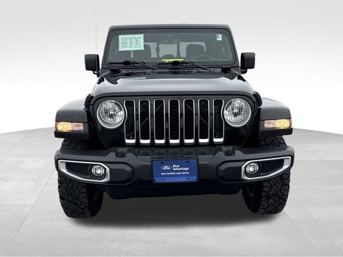 Used 2020 Jeep Gladiator Overland image 3