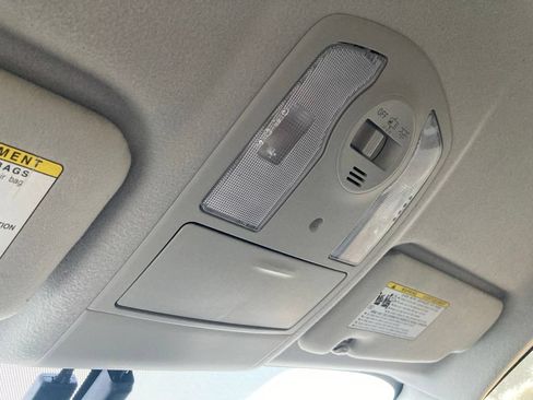 Used 2015 Toyota Prius Four FWD image 28