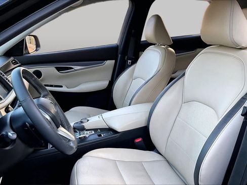 Used 2022 INFINITI QX50 Luxe w/ Cargo Package FWD image 8