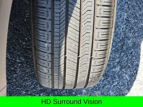Used 2025 Chevrolet Equinox RS w/ Safety and Technology Package FWD image 10