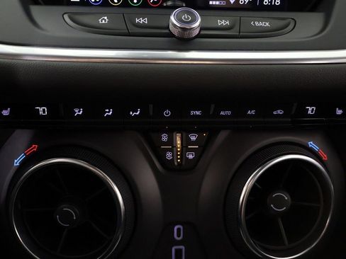 Used 2022 Chevrolet Blazer LT FWD image 50