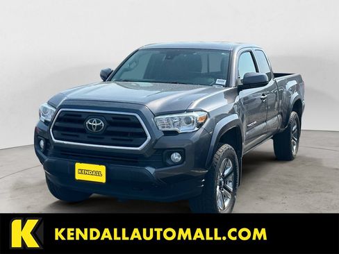 Used 2019 Toyota Tacoma SR5 AWD/4WD image 1