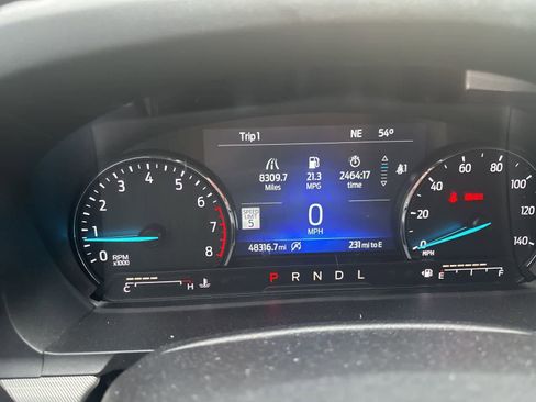 Used 2023 Ford Explorer XLT w/ Equipment Group 202A image 7