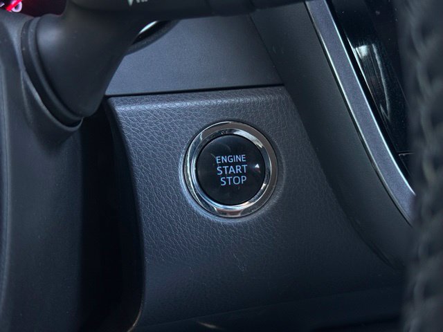 Used 2018 Toyota Camry XSE FWD image 28