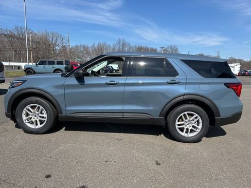 New 2026 Ford Explorer Active image 4