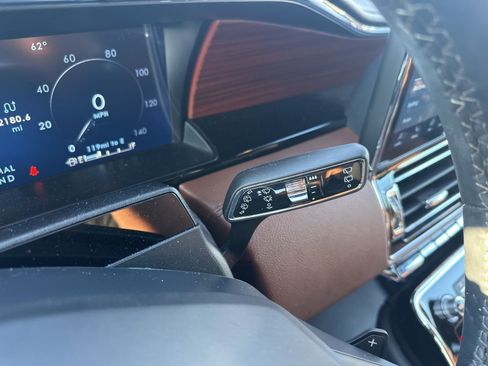 Used 2024 Lincoln Navigator Reserve image 16