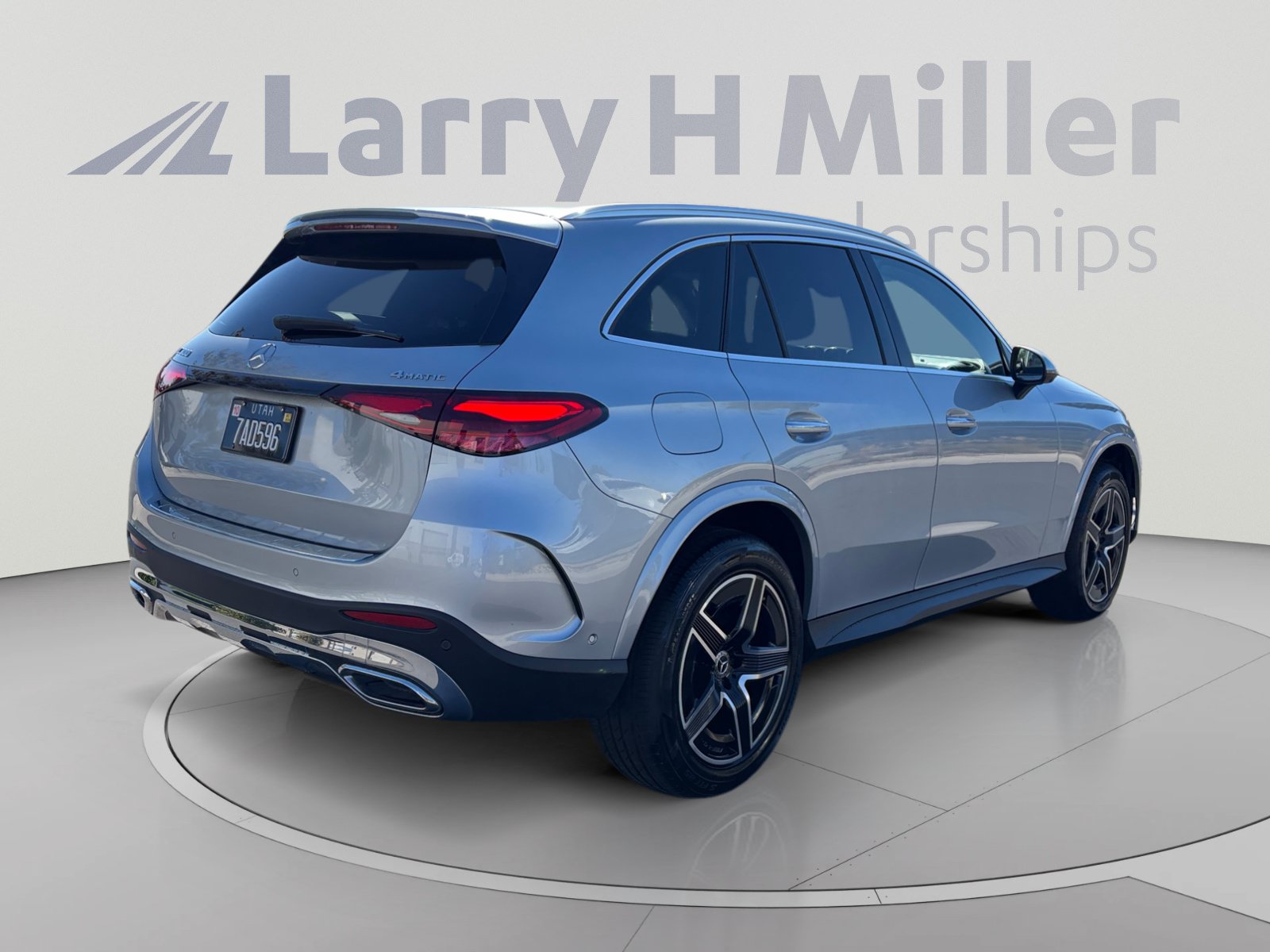 Used 2023 Mercedes-Benz GLC 300 4MATIC image 5