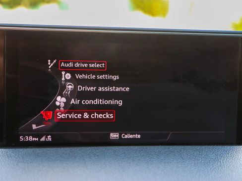 Used 2018 Audi Q7 3.0T Prestige w/ Prestige Package image 50