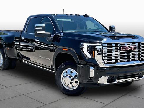 Used 2024 GMC Sierra 3500 Denali w/ Denali Reserve Package AWD/4WD image 3