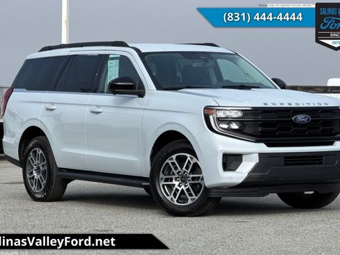 New 2026 Ford Expedition Active AWD/4WD image 1