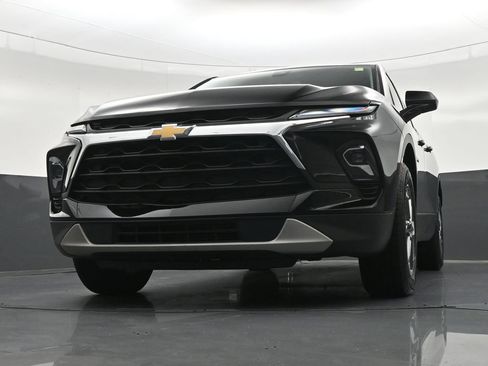Used 2023 Chevrolet Blazer LT FWD image 35
