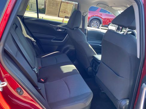 Used 2025 Toyota RAV4 XLE image 14