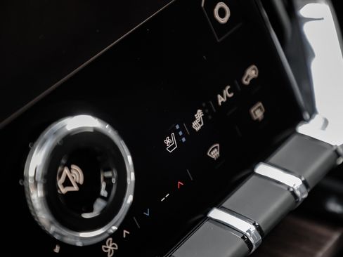 New 2026 GMC Acadia Denali w/ Super Cruise Package image 39