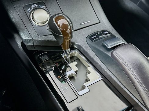 Used 2013 Lexus ES 350 w/ Luxury Pkg FWD image 17