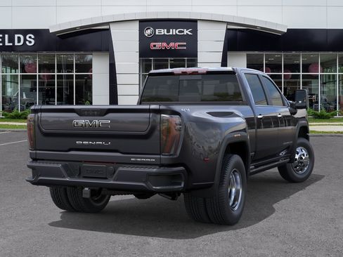 New 2026 GMC Sierra 3500 Denali Ultimate w/ LPO, Black Badging Package AWD/4WD image 4