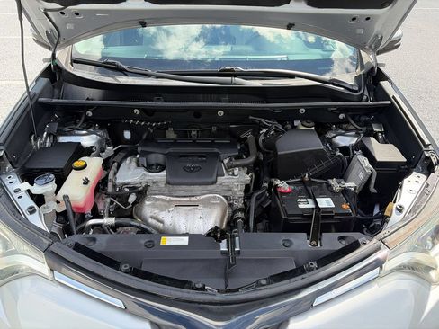 Used 2016 Toyota RAV4 XLE FWD image 25